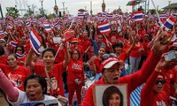 Thailand: pasukan Baju Merah berkumpul di peluaran Ibukota Bangkok
